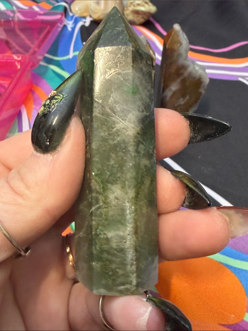 3 TOWERS//Green Quartz Crystal Point Tower - Natural Home Accent - Picture 9 of 10